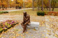2016.10.29 Pomnik Stefana Żeromskiego w Parku Zdrojowym