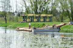 2017.05 Budowa pomostu na św. Janie