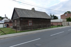 2019.08.18 Drewniany dom przy ul. Skolimowskiej